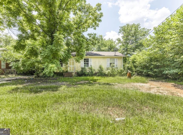 529 Hinton, Fort Valley, GA 31030