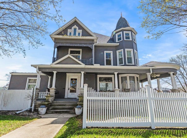 328 W Market Street, Bluffton, IN 46714-1935