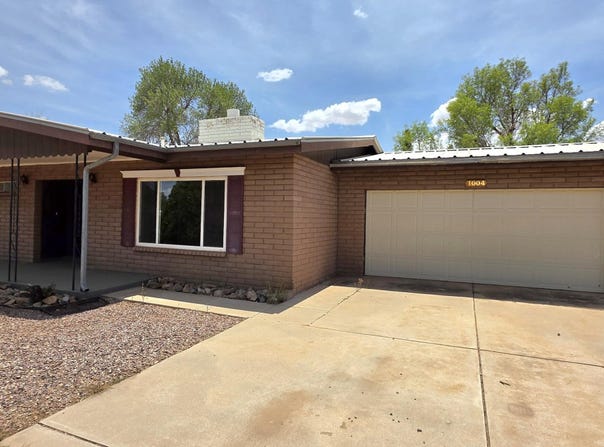 1004 E MESCAL Drive, Pearce, AZ 85625