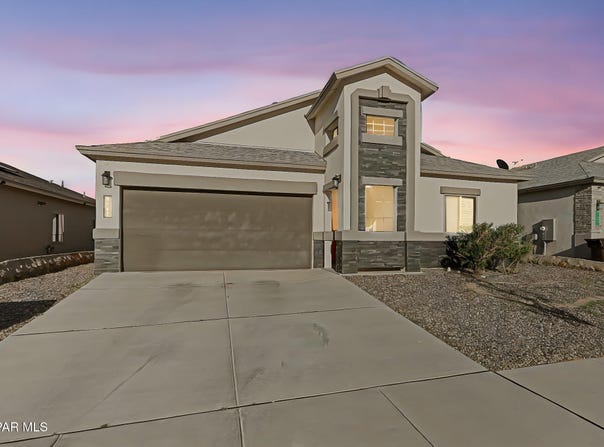 6061 Cinnamon Street, Sunland Park, NM 88063