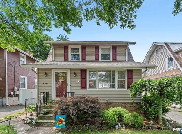 236 Walnut Avenue, Bogota, NJ 07603
