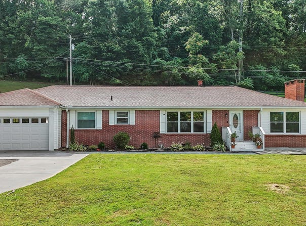 1301 Dogwood Drive, Kingston, TN 37763