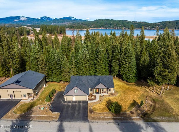11668 N WATERFORD LOOP, Hauser, ID 83854