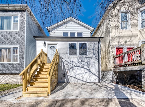 606 W 47th Place, Chicago, IL 60609