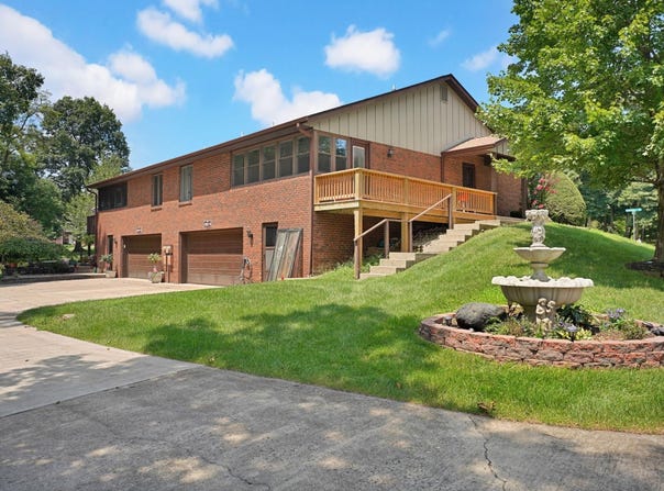 500 GreenTree Drive, Bedford, IN 47421