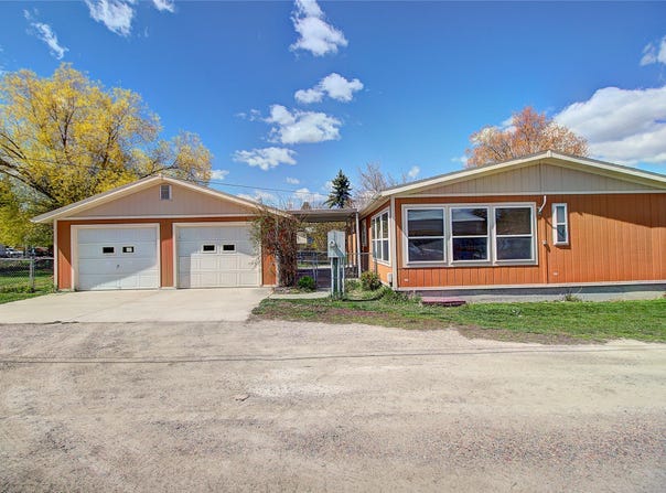 304 11th Avenue E, Polson, MT 59860