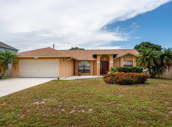 2440 SE Toledo Avenue, Port Saint Lucie, FL 34952
