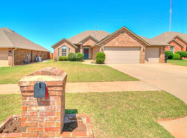 3309 Paul Drive, Moore, OK 73160