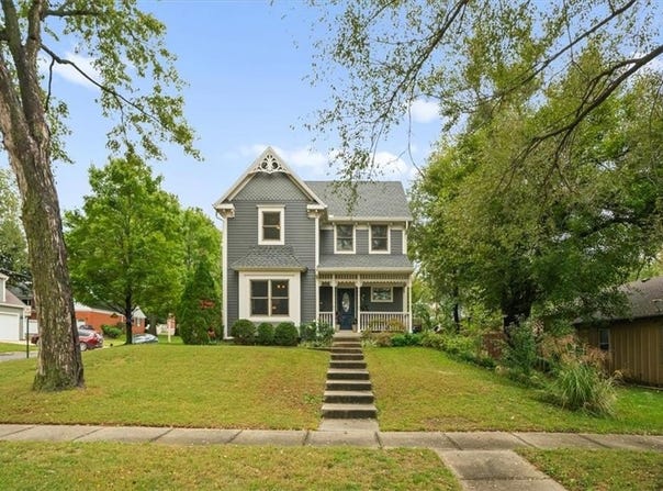 409 E Shawnee Street, Paola, KS 66071
