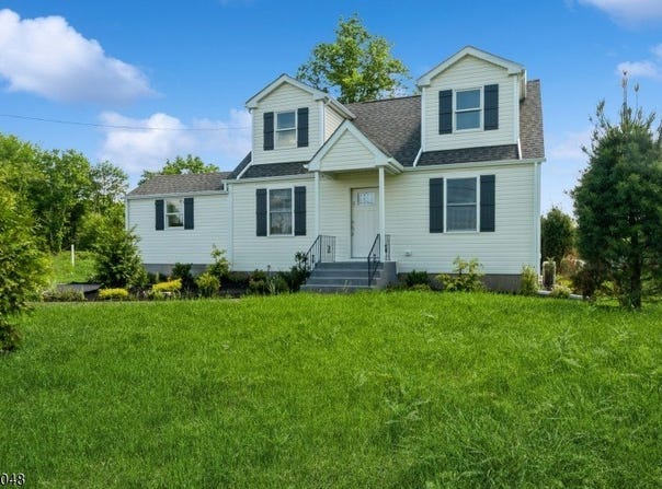 715 Pittstown Rd, Franklin Twp., NJ 08825-4149