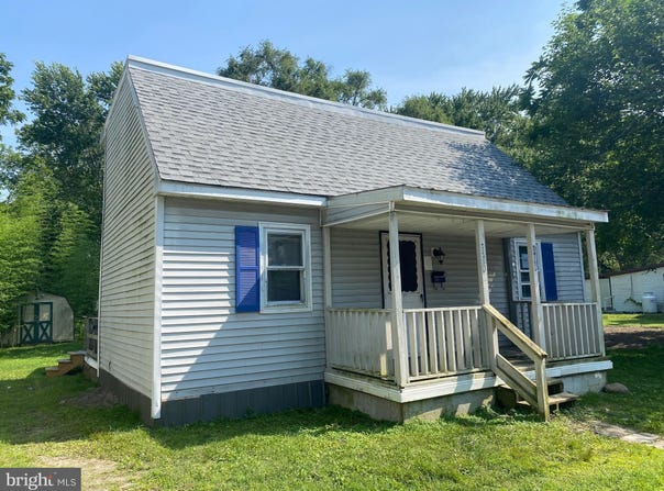 110 WASHINGTON STREET, LAUREL, DE 19956