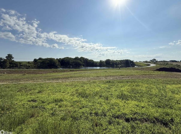 158 Lake Drive, Melrose, IA 52569