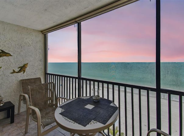 15462 GULF BOULEVARD, MADEIRA BEACH, FL 33708