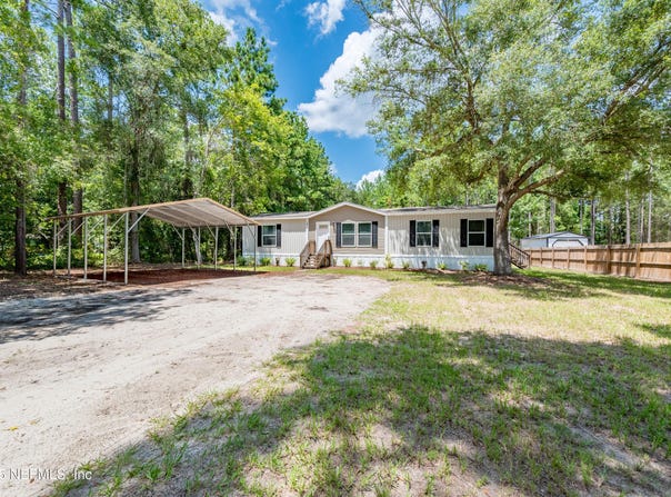 785 W MARKET Road, Starke, FL 32091