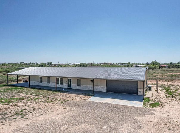 5201 TOMAHAWK Trail, Amarillo, TX 79124-8729