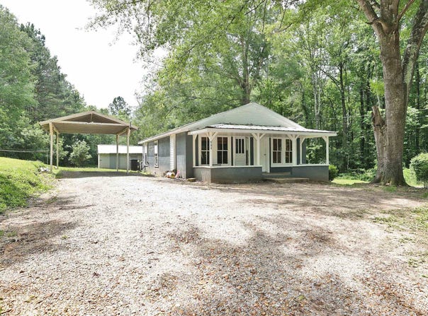908 Gober Dr, Red Bay, AL 35582