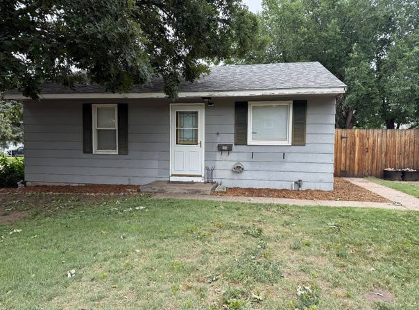 685 N Sterling Ave, Colby, KS 67701