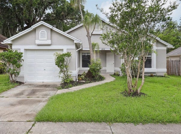1802 WATERBEACH COURT, APOPKA, FL 32703