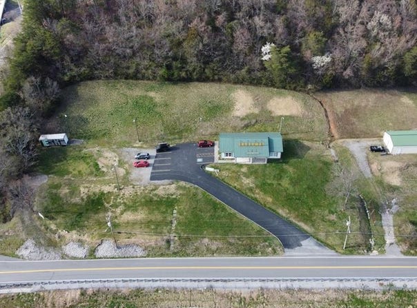 2625 Greenway Drive, Knoxville, TN 37918