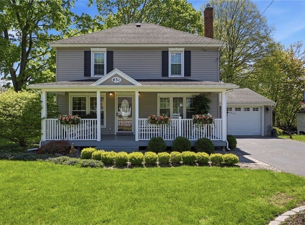 451 Ridge Road, Webster, NY 14580