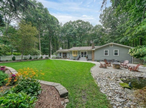 82 Kings Hwy, Washington Twp., NJ 07853-3428