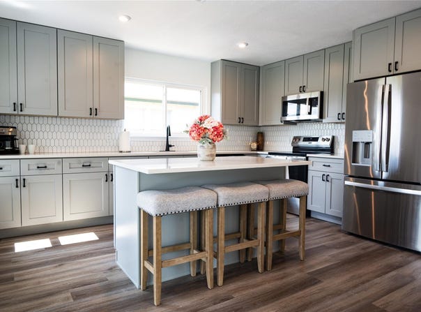303 Greener Dr, Leander, TX 78641