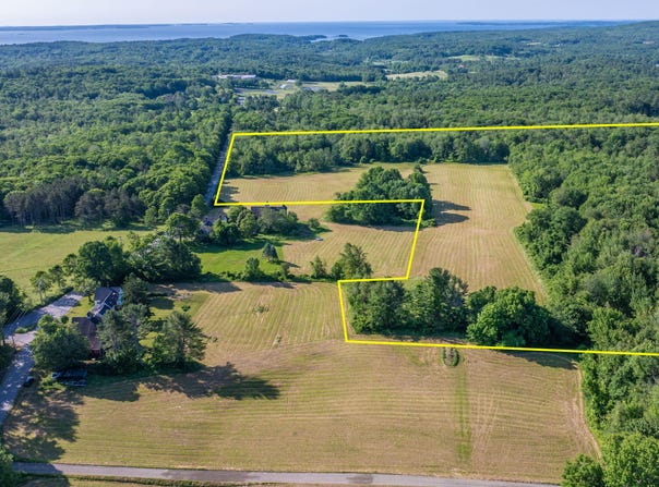 43 Melvin Heights Road, Camden, ME 04843