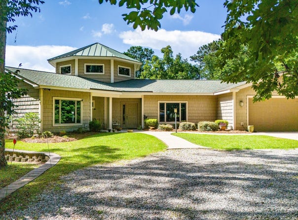130 Willowbrook Drive, Arapahoe, NC 28510