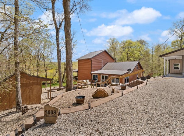 3008 Chigger Ridge Road, Birdseye, IN 47513