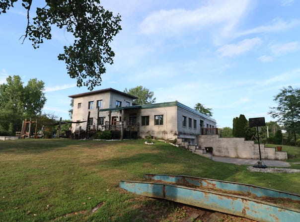 10792 N 600 E, DeMotte, IN 46310