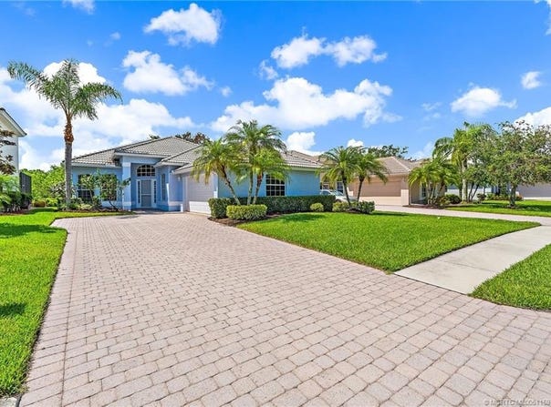 1327 NW Mossy Oak Way, Jensen Beach, FL 34957