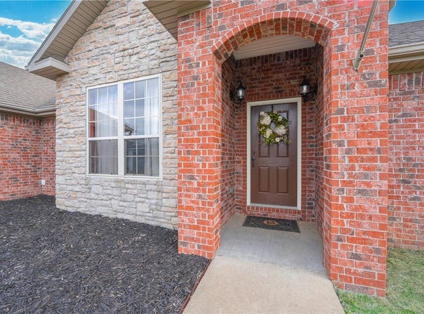 447 Buckboard Road, West Fork, AR 72774