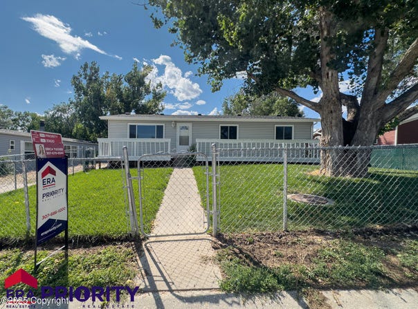 2404 Cheryl Ave -, Gillette, WY 82718