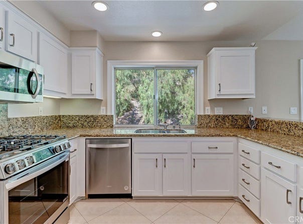 15 Embassy Place, Lake Forest, CA 92610