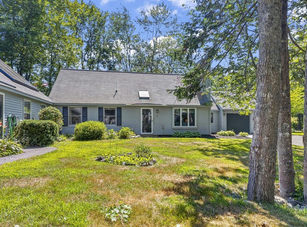 73 Willow Grove Road, Brunswick, ME 04011