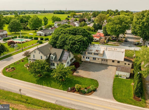 83 N RONKS ROAD, RONKS, PA 17572
