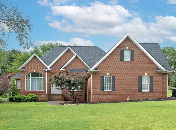 110 Raspberry Lane, Anderson, SC 29621