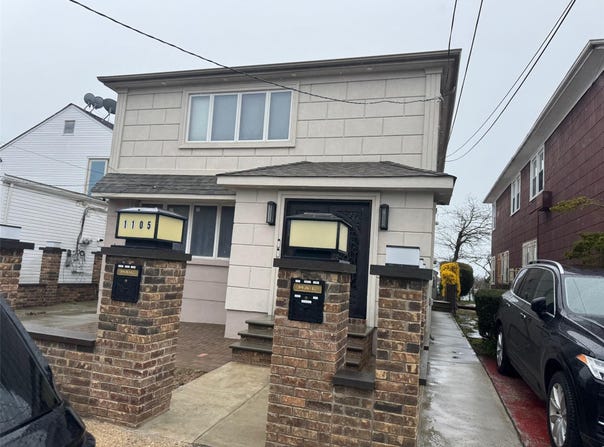 1105 Bay 32nd Place, Far Rockaway, NY 11691