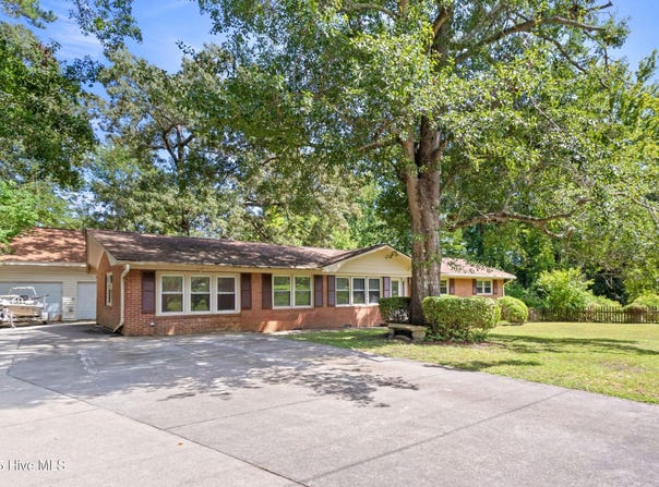 409 Sharon Drive, Wilmington, NC 28409