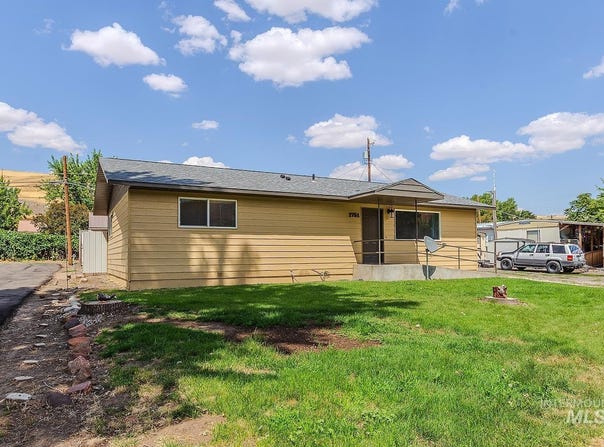 1751 Columbia Street, Pomeroy, WA 99347