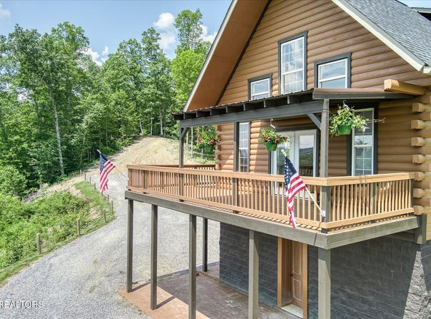 7040 Fallen Timber Lane, Crawford, TN 38554