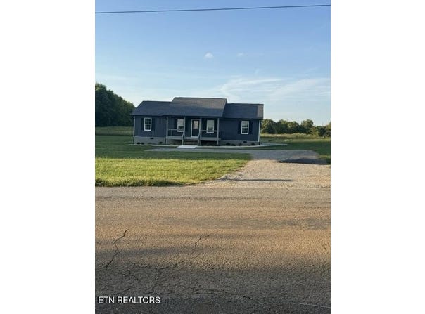 182 County Road 323, Sweetwater, TN 37874