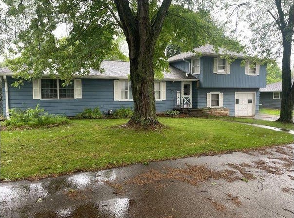 103 Fairview Court, Fairwater, WI 53931