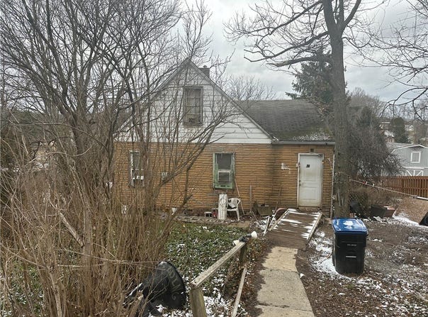 148 Zimmerle Dr, Center Twp, PA 15001