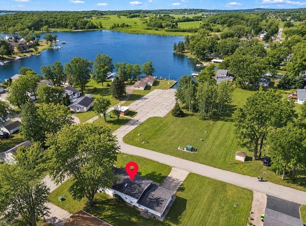 574 Gold Street, Green Lake, WI 54941