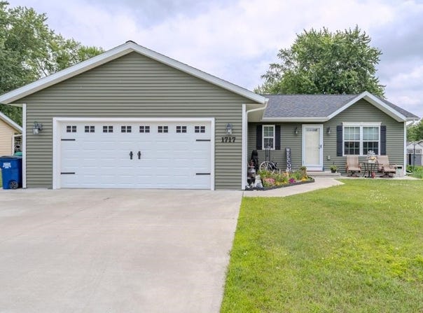 1717 MORTENSON DRIVE, Wausau, WI 54401