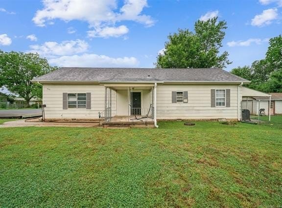 404 E Maple Street, Drumright, OK 74030