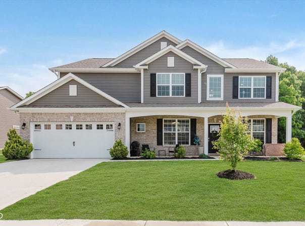 1715 Foudray Circle S, Avon, IN 46123