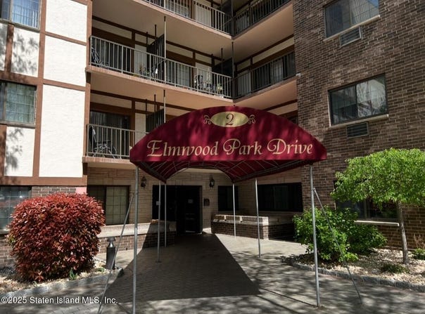 2 Elmwood Park Drive, Staten Island, NY 10314