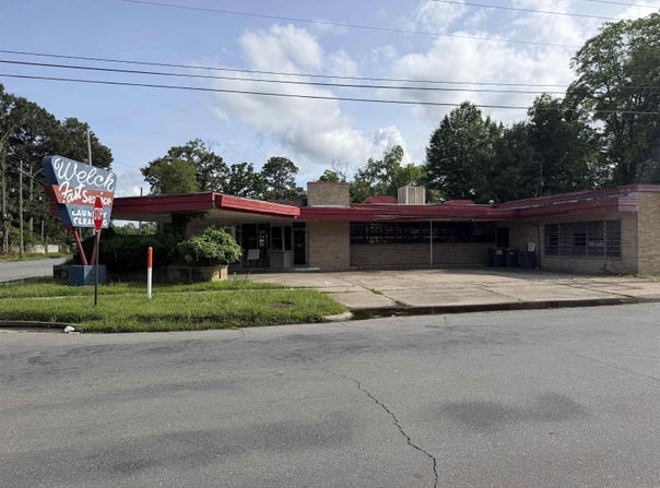 1300 S Cherry Street, Pine Bluff, AR 71601